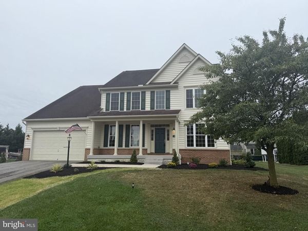900 JOY DRIVE, GREENCASTLE, PA 17225