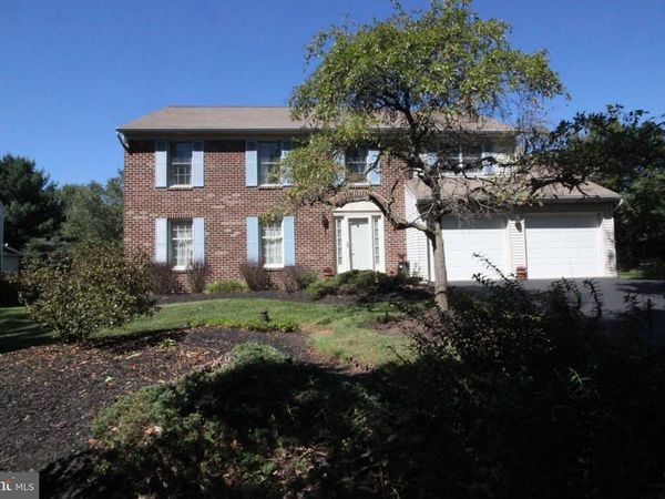 425 SHOEMAKER WAY , LANSDALE, PA 19446