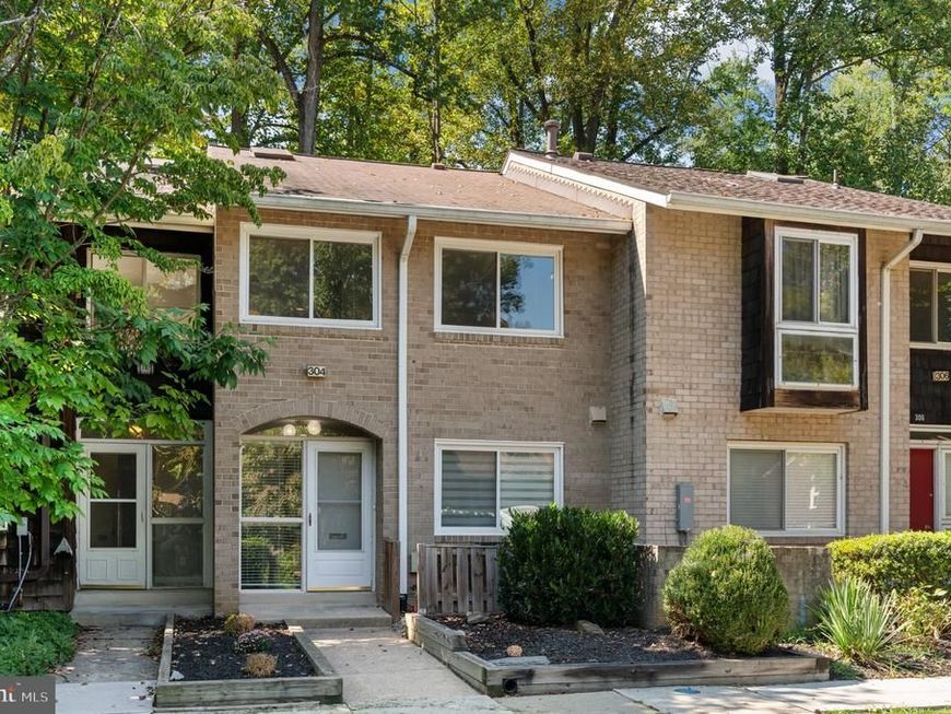 304 New Mark Esplanade, Rockville, MD 20850 Main Photo