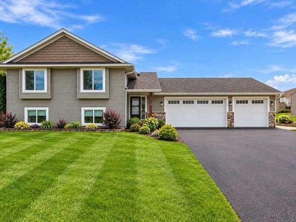 822 Deer Path, Montgomery, MN 56069