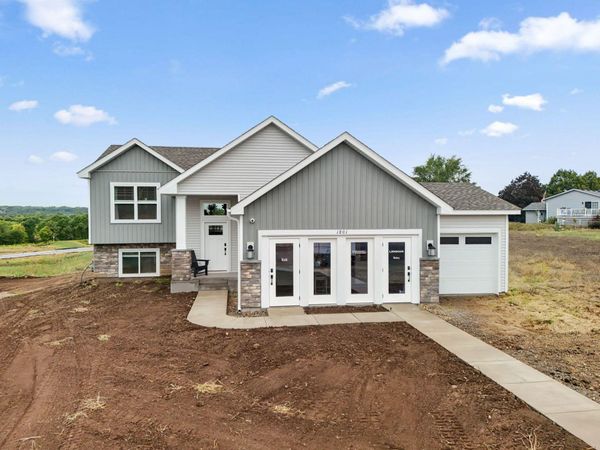 1801 Lincoln Avenue , Saint Paul Park, MN 55071