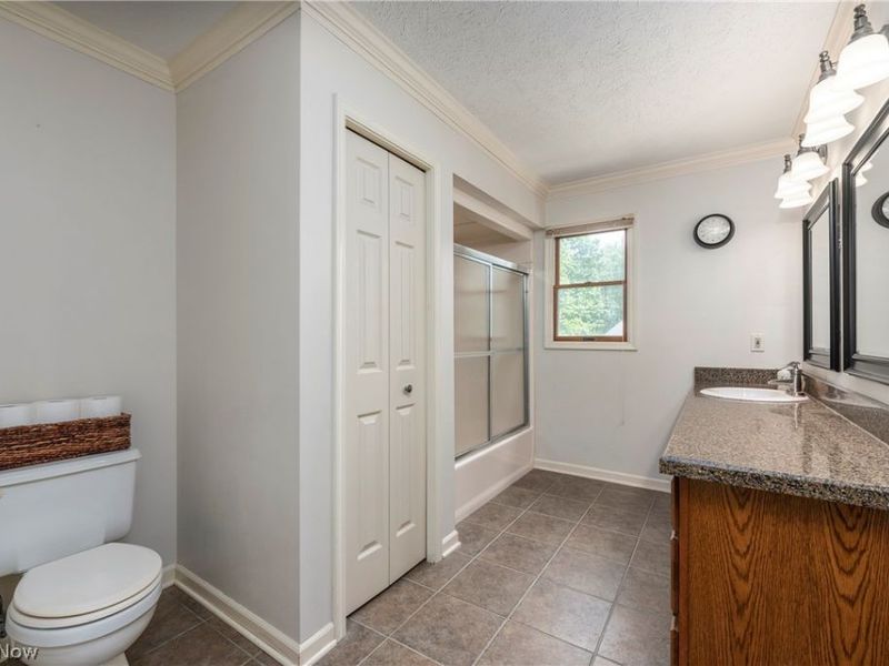 717 Wedgewood Drive, Avon Lake, OH 44012 Photo 37