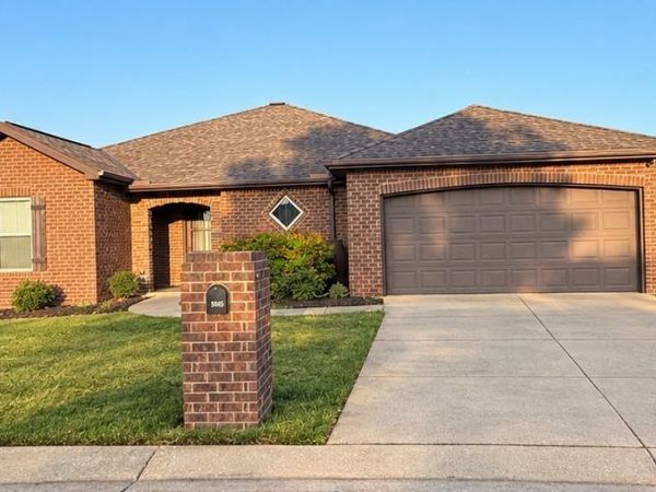 243 Azalea Lane, Moundville, AL 35474