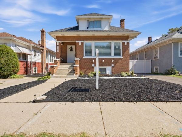 1405 S 17th Avenue, Maywood, IL 60153