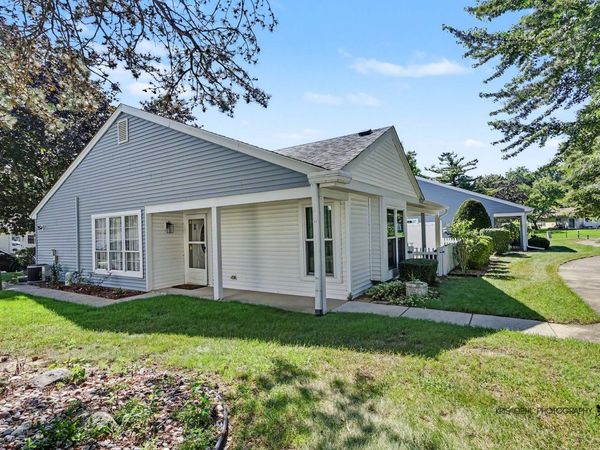 7203 Blair Lane , Unit 314, Fox Lake, IL 60020
