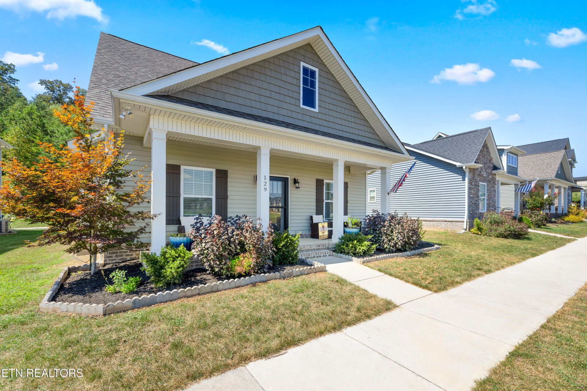 129 Boysenberry Drive, Oak Ridge, TN 37830 Main Photo