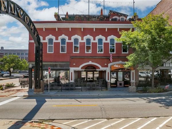 722 Felix Street, St Joseph, MO 64501