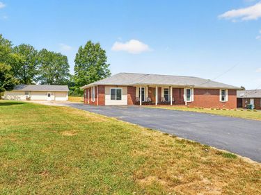 910 Sanderson Drive, Hopkinsville, KY 42240