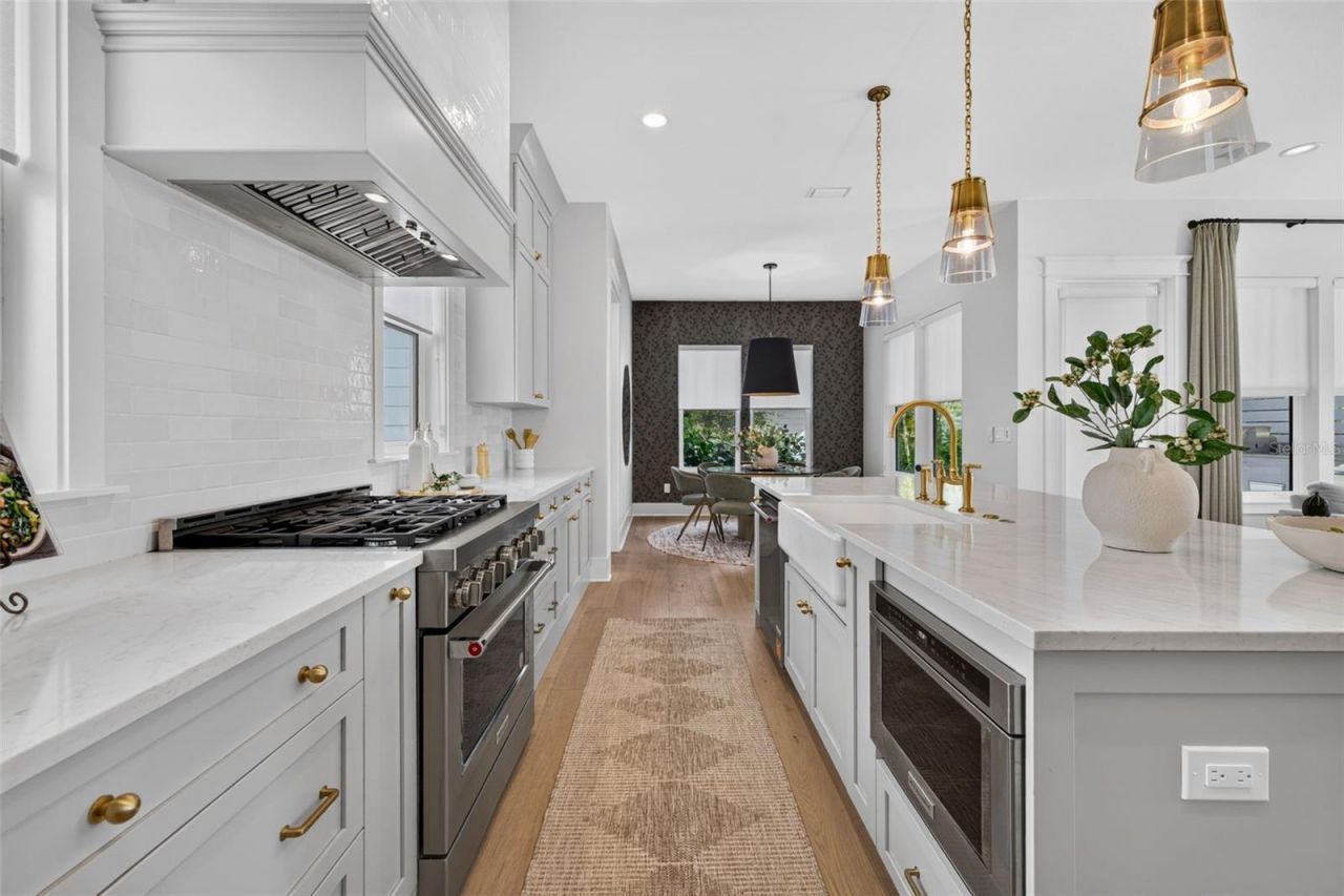 2525 Dartmouth Avenue N, Saint Petersburg, FL 33713 Photo