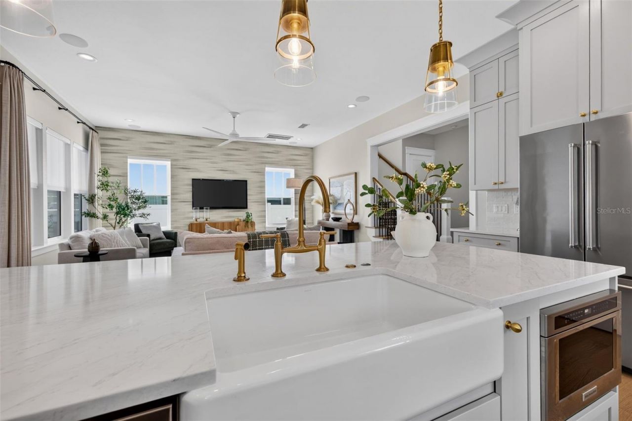 2525 Dartmouth Avenue N, Saint Petersburg, FL 33713 Photo