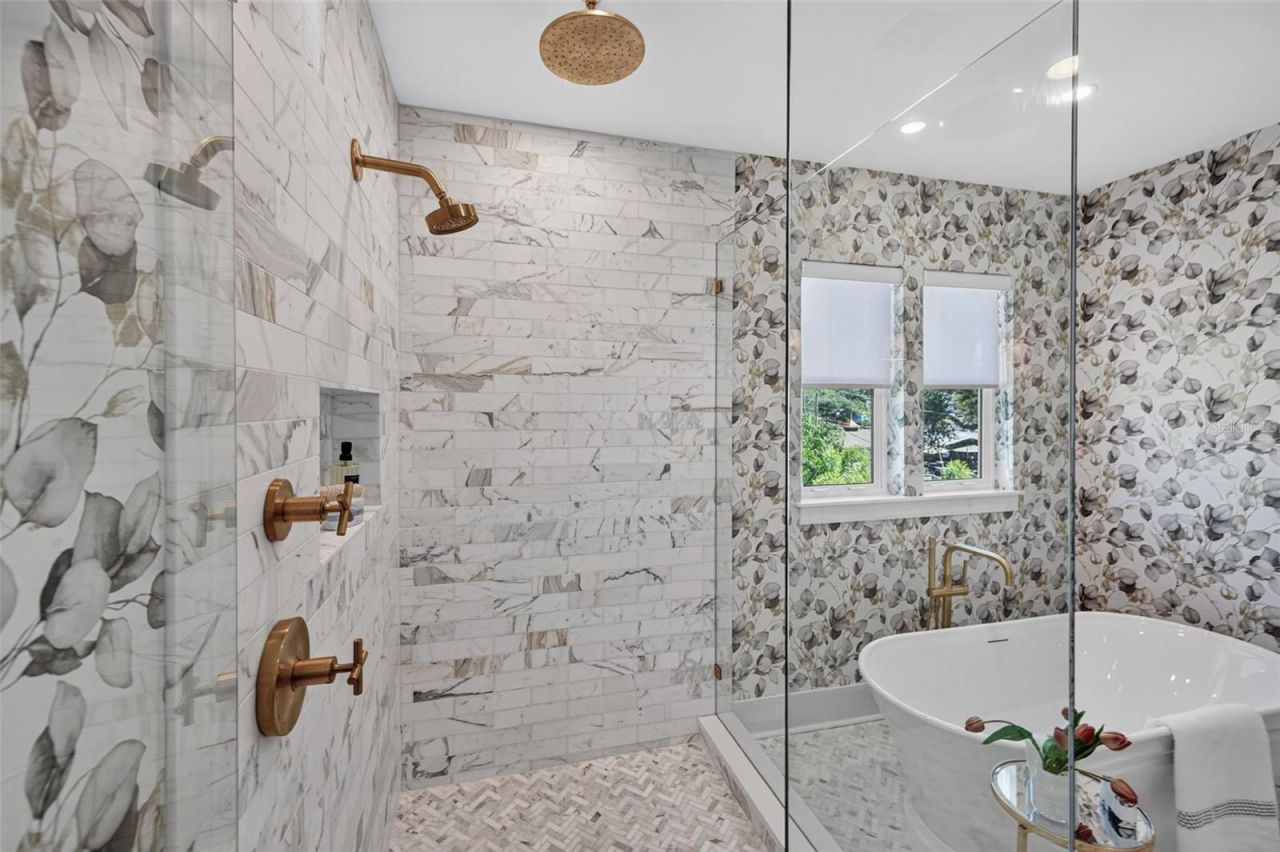2525 Dartmouth Avenue N, Saint Petersburg, FL 33713 Photo