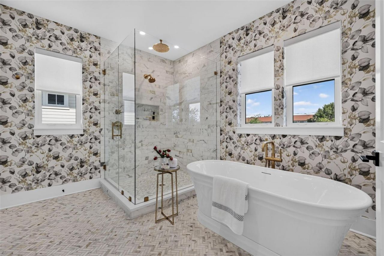 2525 Dartmouth Avenue N, Saint Petersburg, FL 33713 Photo