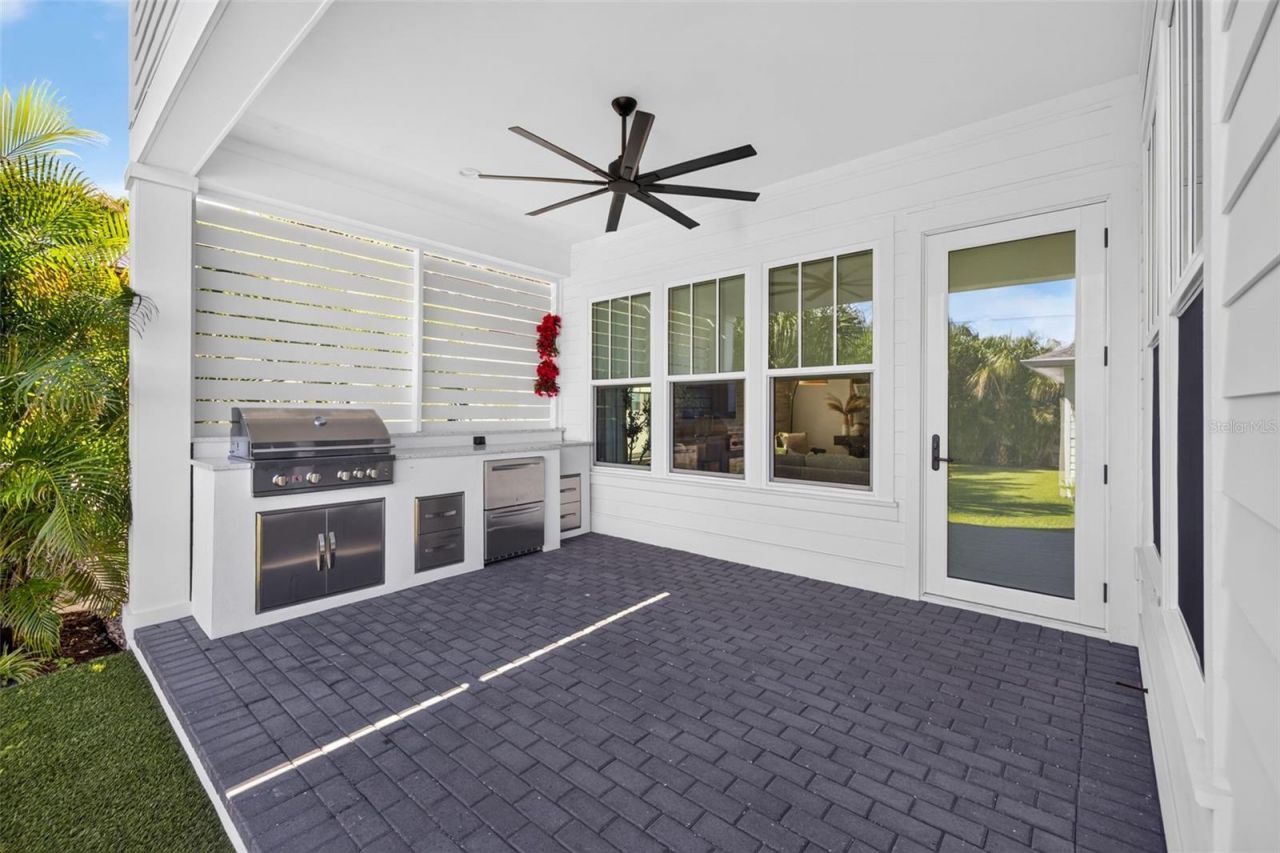 2525 Dartmouth Avenue N, Saint Petersburg, FL 33713 Photo