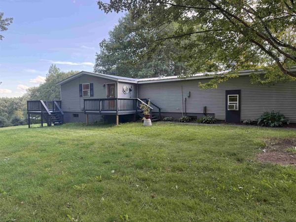 1479 East Road, Ryegate, VT 05042