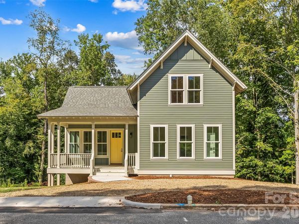 114 Walker Street, Morganton, NC 28655