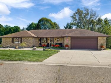 2433 Fontana Street NW, Massillon, OH 44646