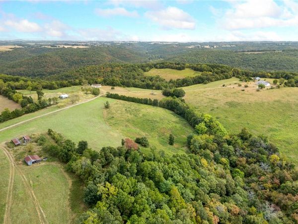 8746 Hopewell Road, Harrison, AR 72601
