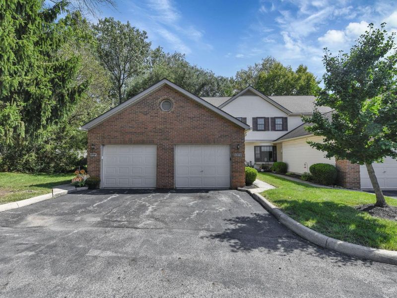 1372 Eastwick Way, Pickerington, OH 43147 Photo 2