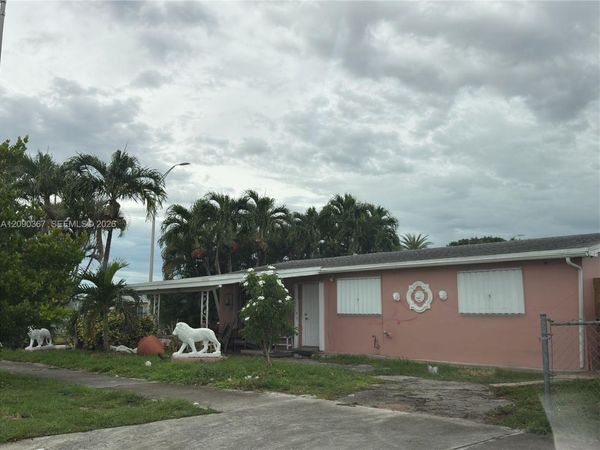 3205 W 14th Ave , Hialeah, FL 33012