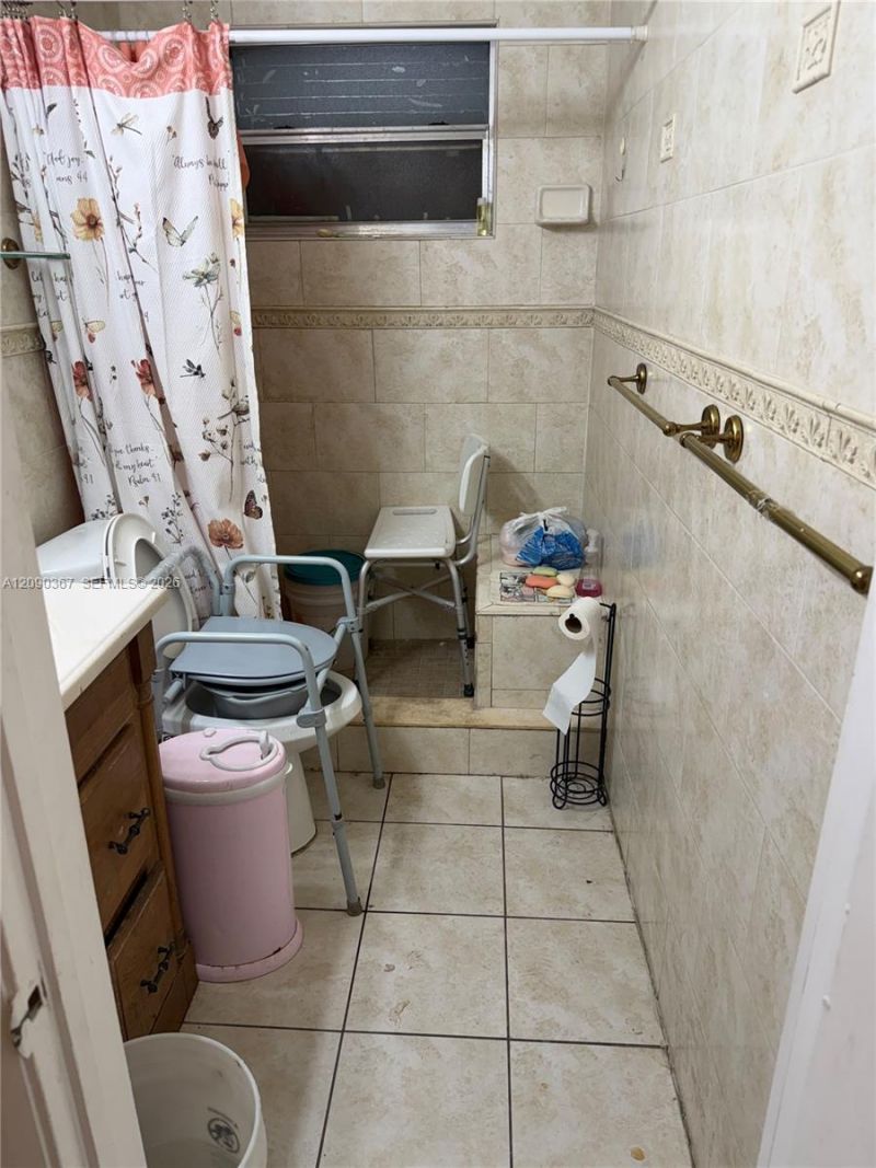 3205 W 14th Ave , Hialeah, FL 33012 Photo
