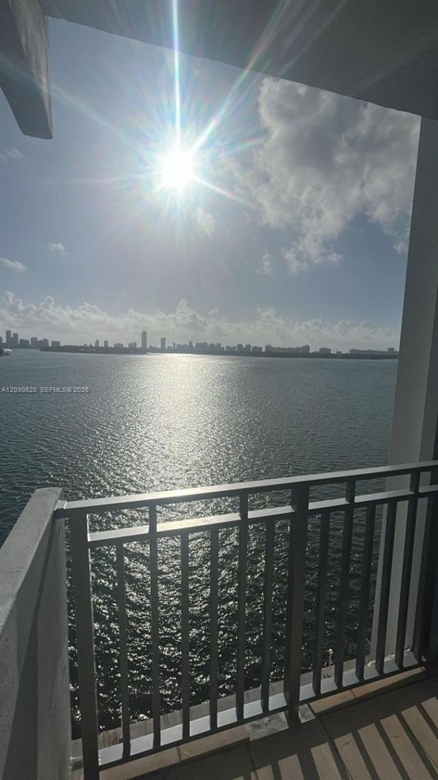 7545 E Treasure Dr , Unit 9G, North Bay Village, FL 33141 Photo