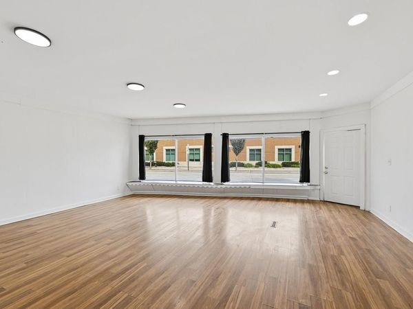 7215 W National AVENUE, West Allis, WI 53214