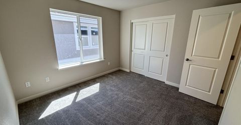 608 Crossing Circle, Gardnerville, NV 89410 Photo