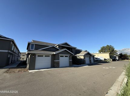 608 Crossing Circle, Gardnerville, NV 89410 Photo