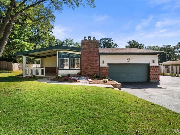 10530 Twilight Drive, Sappington, MO 63128