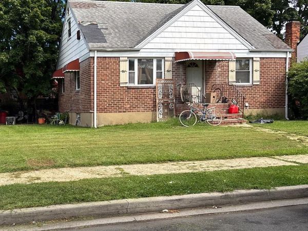 89 Chase Street , Hempstead, NY 11550