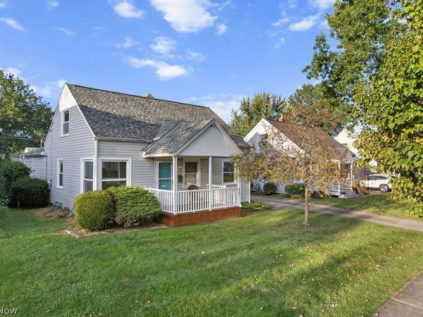 241 Van Buren Avenue , Cuyahoga Falls, OH 44221