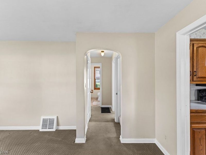 241 Van Buren Avenue , Cuyahoga Falls, OH 44221 Photo 5
