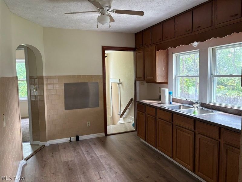 4031 Elyria Avenue, Lorain, OH 44055 Photo 17
