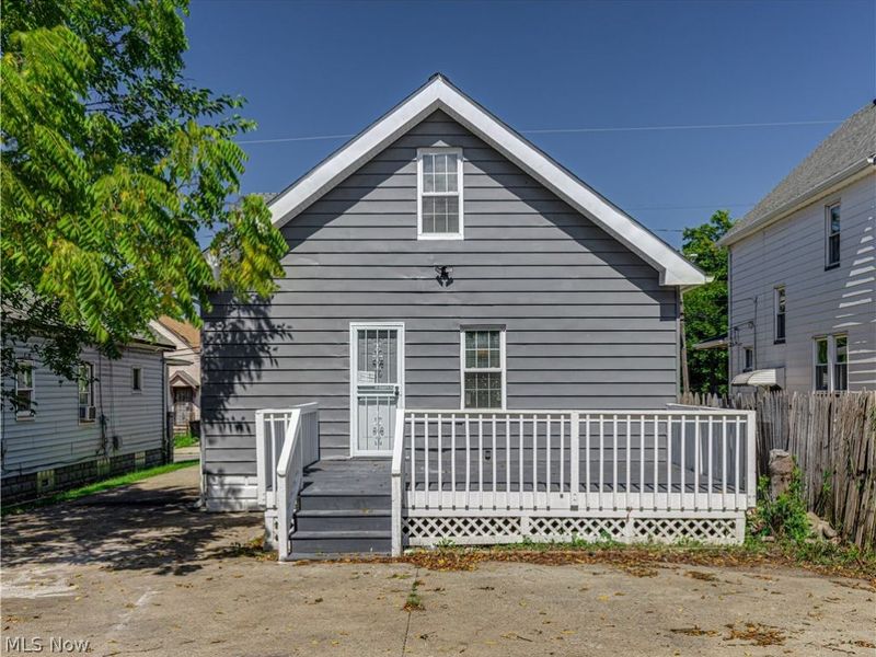 10316 Way Avenue, Cleveland, OH 44105 Photo 3