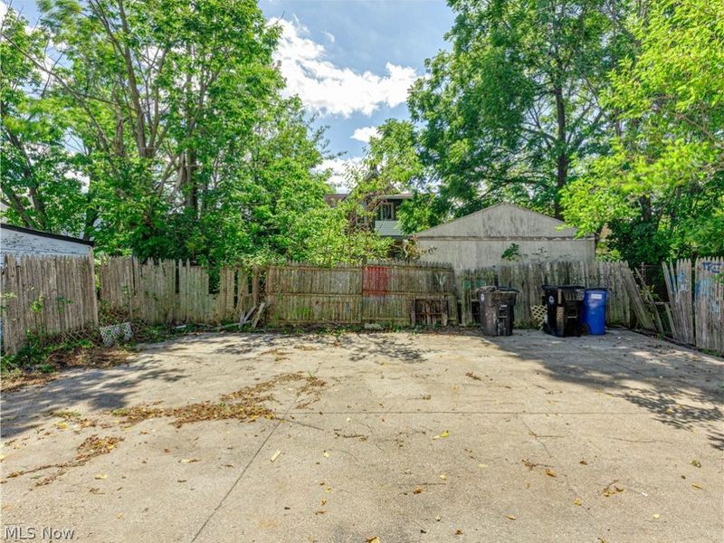 10316 Way Avenue, Cleveland, OH 44105 Photo 4