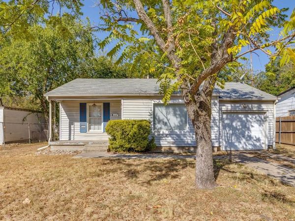 3109 Dogwood Park Drive, Richland Hills, TX 76118
