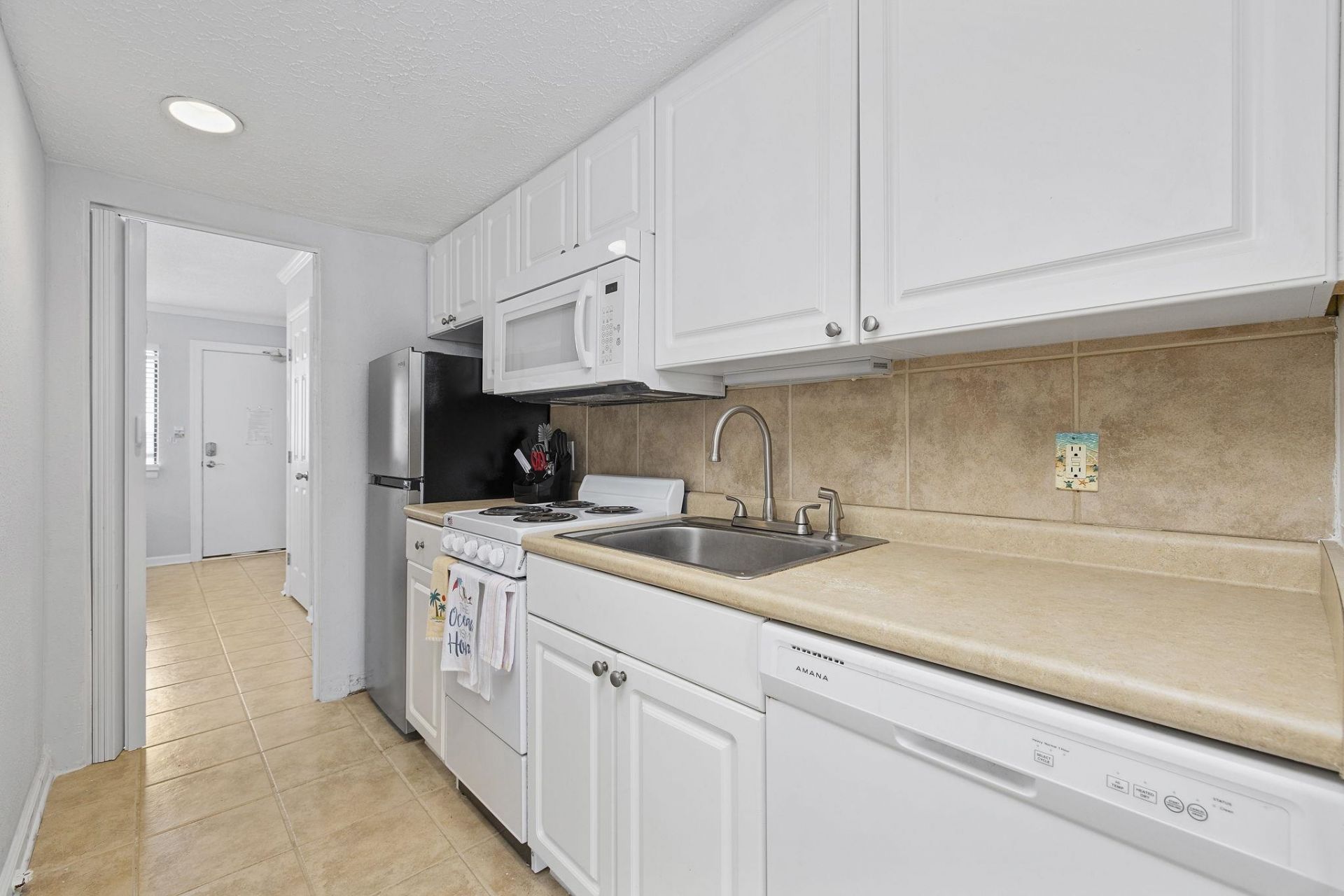 2001 S Ocean Blvd.  Photo 9