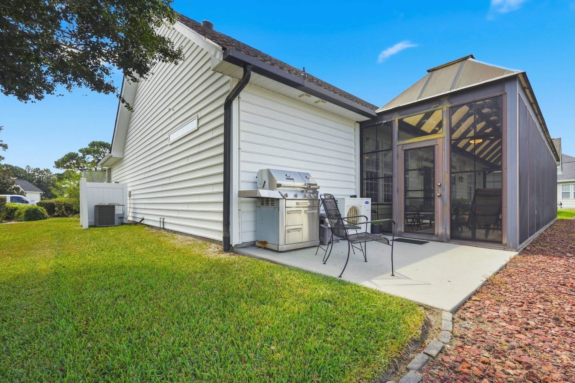 241 Wedgefield Dr. Photo 28
