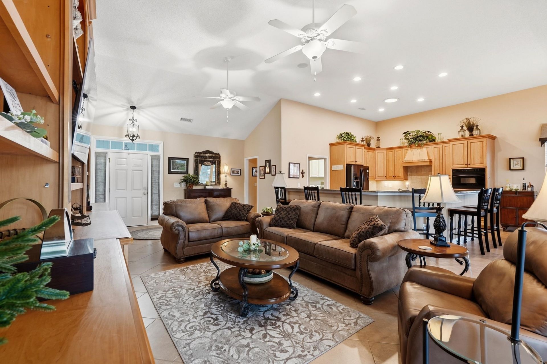 241 Wedgefield Dr. Photo 8