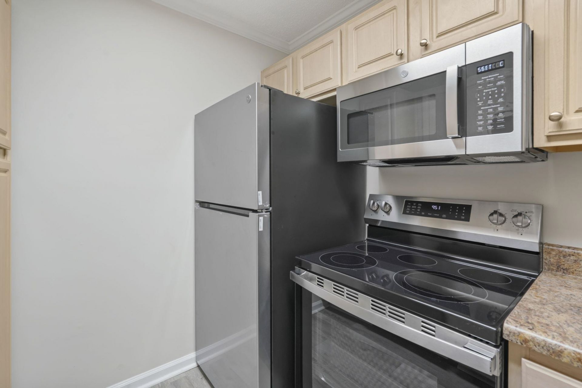 3753 Citation Way  Photo 16