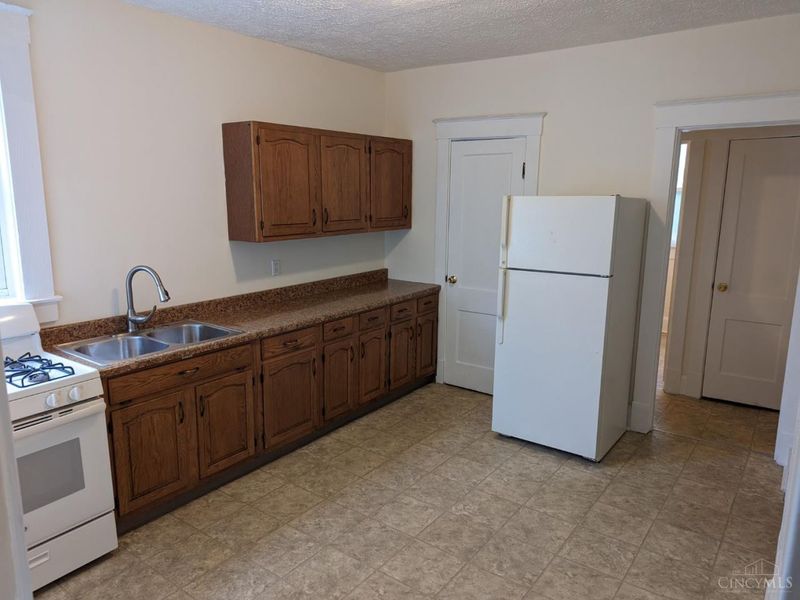 2829 Marshall Avenue, Cincinnati, OH 45225 Photo 8