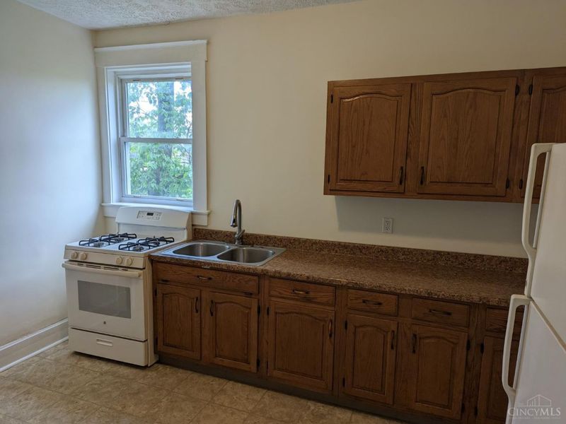 2829 Marshall Avenue, Cincinnati, OH 45225 Photo 9