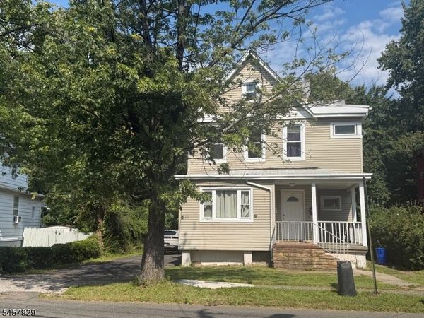 406 Saddle River Rd, Saddle Brook, NJ 07663