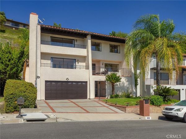 1350 E Tujunga Avenue , Burbank, CA 91501