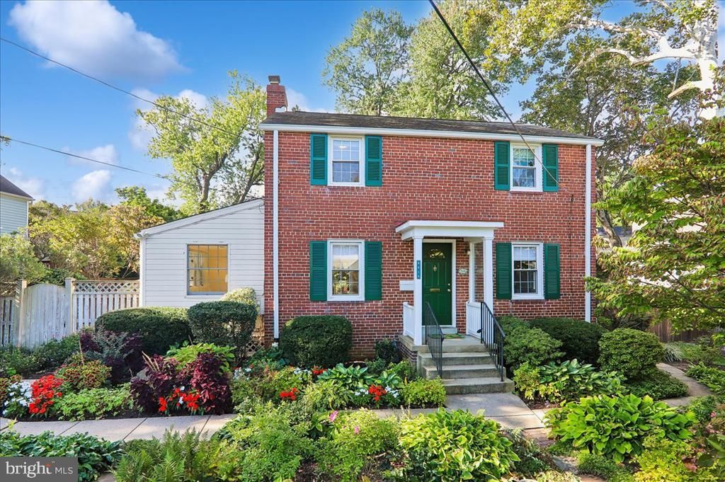 8616 Lynbrook Drive, Bethesda, MD 20814 Main Photo