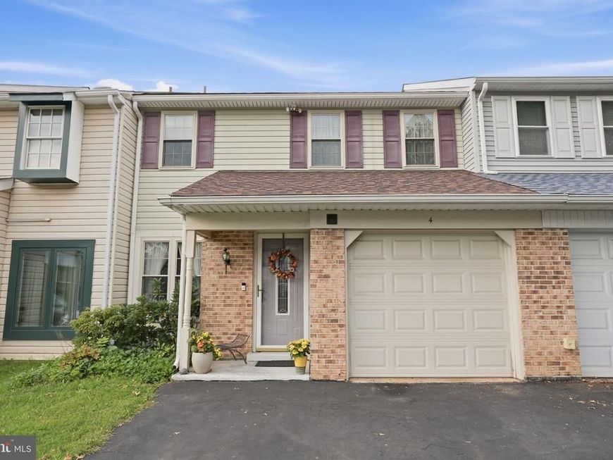 4 Loggers Mill Road, Horsham, PA 19044 Main Photo