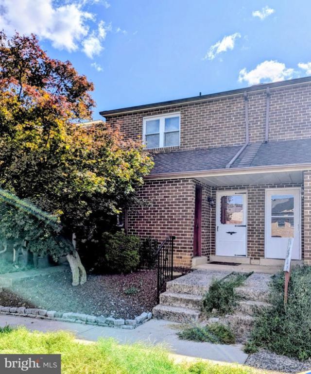 36 MARKEL ROAD , MALVERN, PA 19355