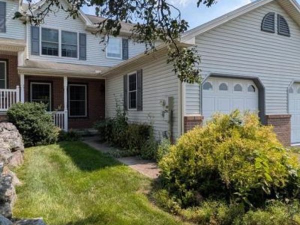 5 LISMORE PLACE , MECHANICSBURG, PA 17050
