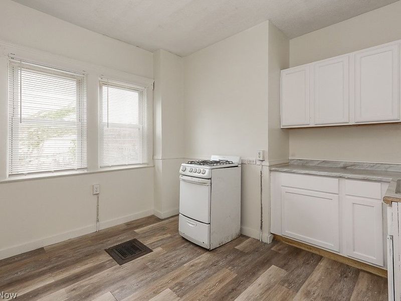8440 Superior Avenue, Cleveland, OH 44103 Photo 15