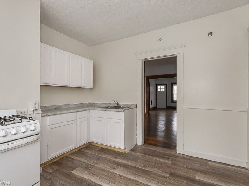 8440 Superior Avenue, Cleveland, OH 44103 Photo 16